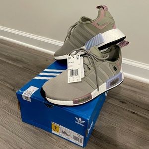 Adidas Originals Women's NMD_r1's Sneaker